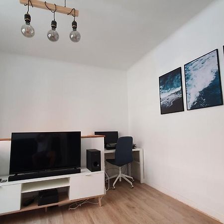 Joli T2- Centre Ville - Parking Gratuit - Wifi Dunkirk المظهر الخارجي الصورة