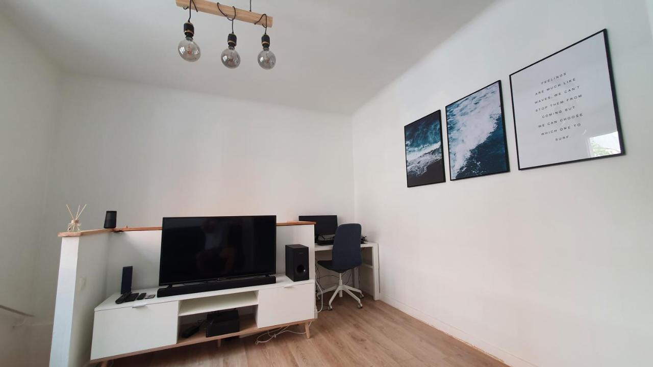 Joli T2- Centre Ville - Parking Gratuit - Wifi Dunkirk المظهر الخارجي الصورة